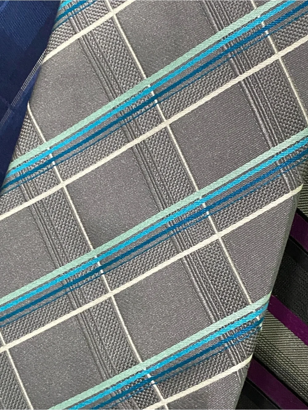 N/A set patterned